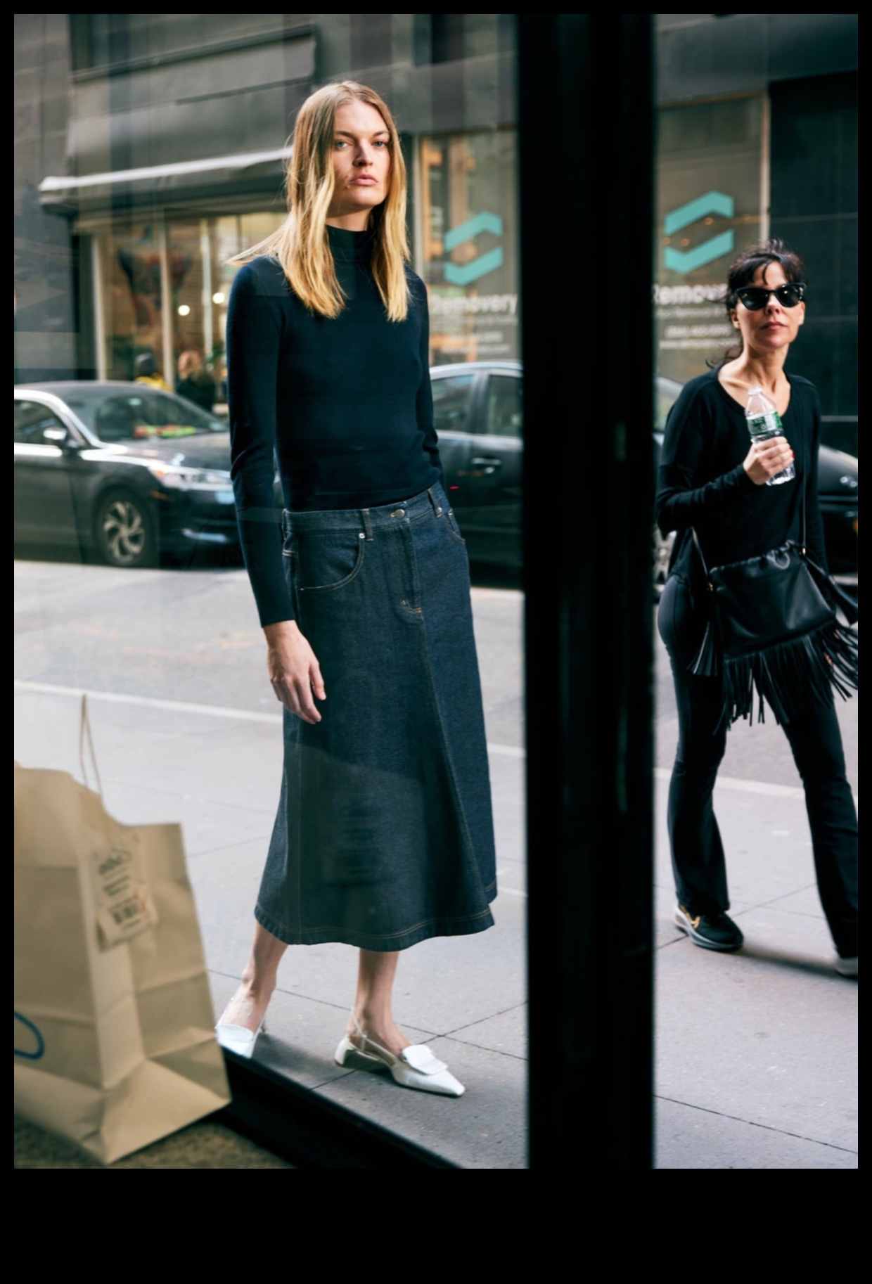 Μινιμαλιστικά Marvels Chic and Effortless Outfits for Modern Women 5 Minimalist Marvels: Modern Outfits for Effortless Style